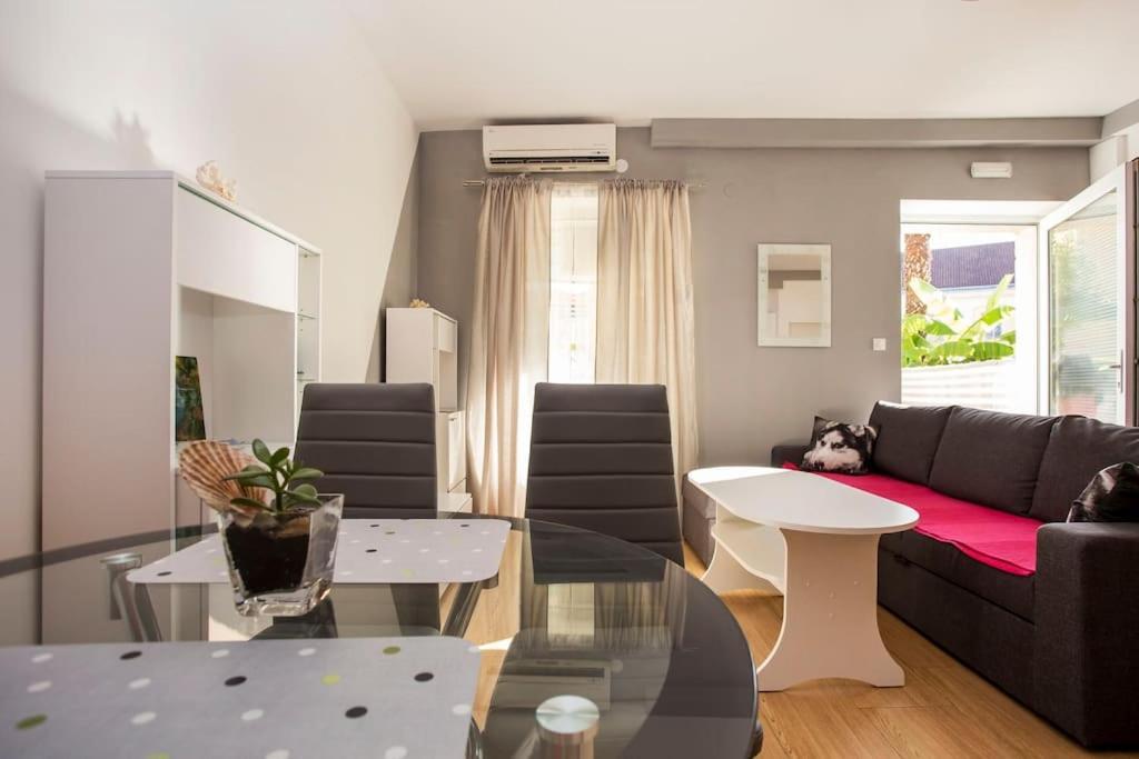 Apartman Den,Rovinj Oaza U Centru Grada I Besplatnim Parkingom 아파트 외부 사진